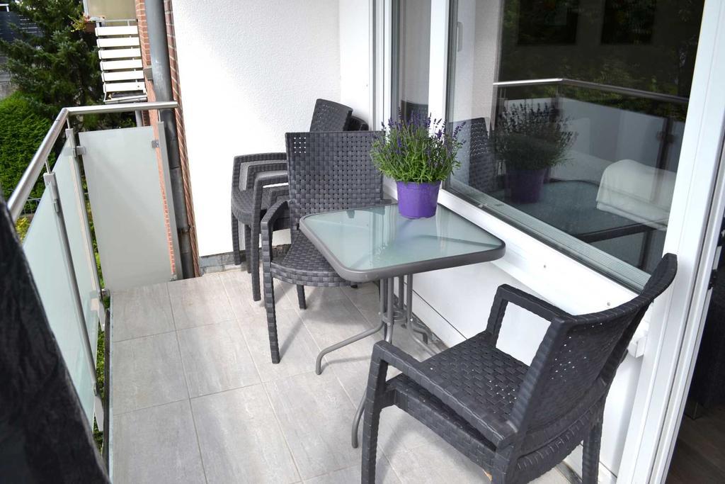 4 Sterne Ferienwohnungen Lavendel Brueggen Bagian luar foto